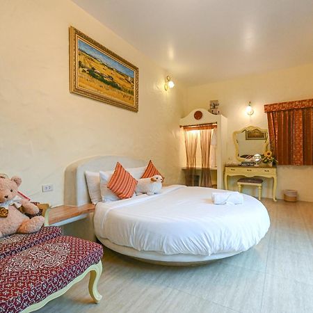 Swiss Valley Hip Resort Suan Phueng Chambre photo