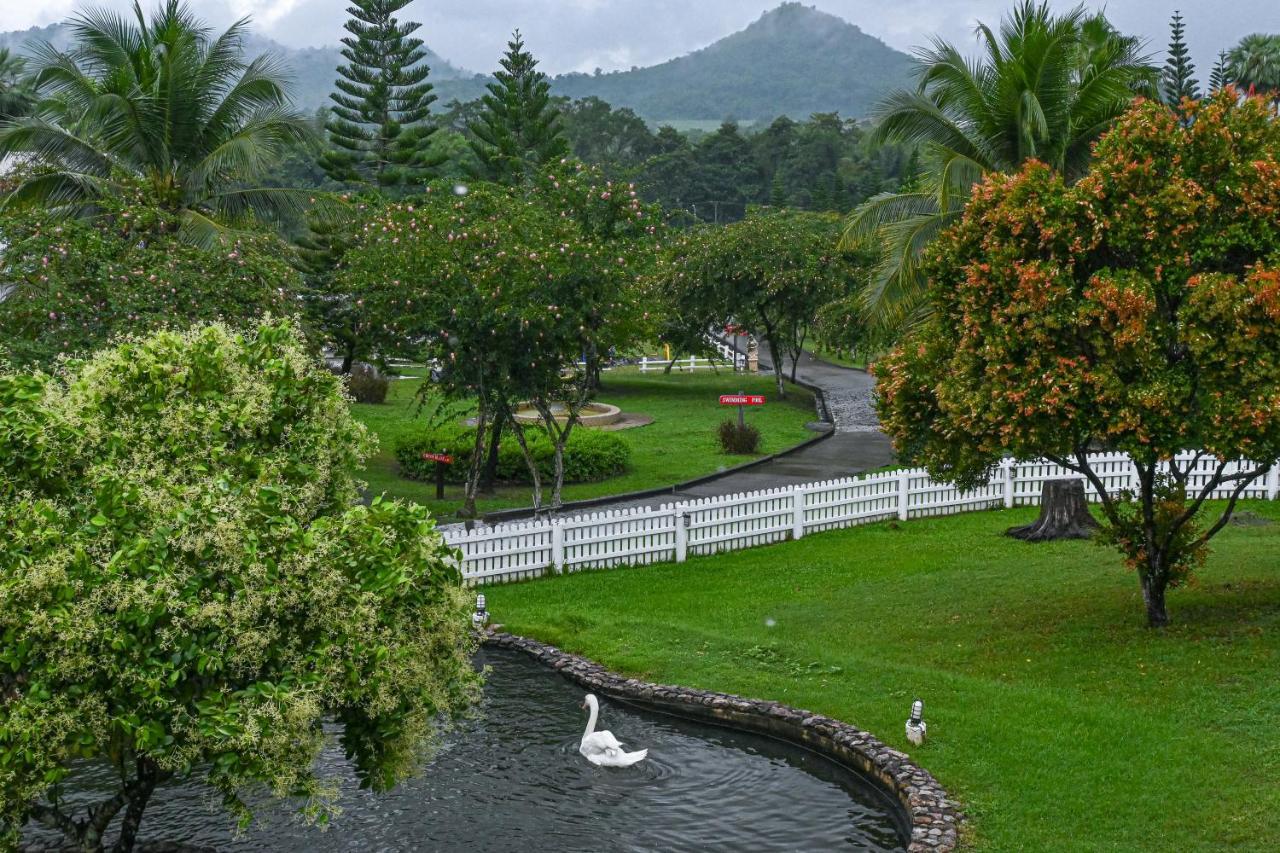Swiss Valley Hip Resort Suan Phueng Extérieur photo
