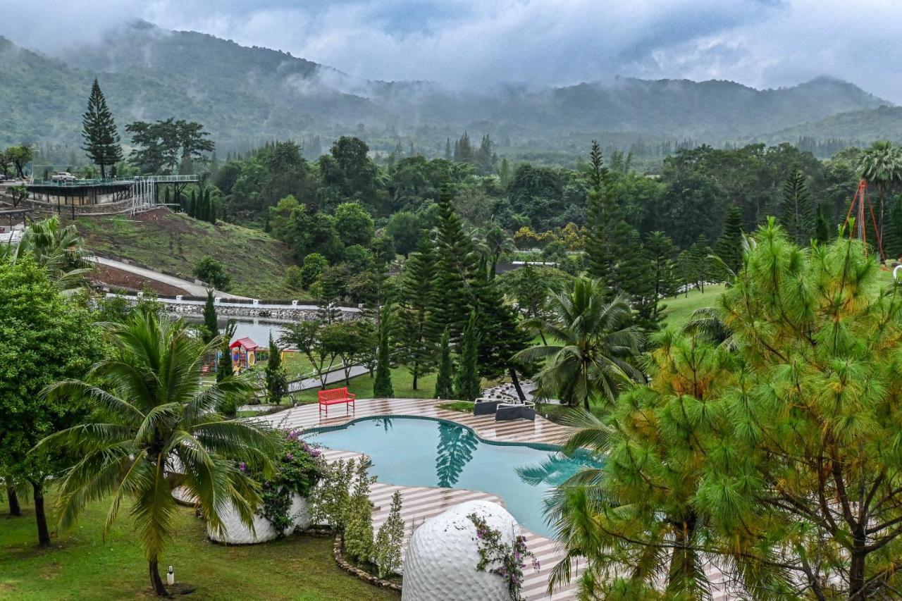 Swiss Valley Hip Resort Suan Phueng Extérieur photo