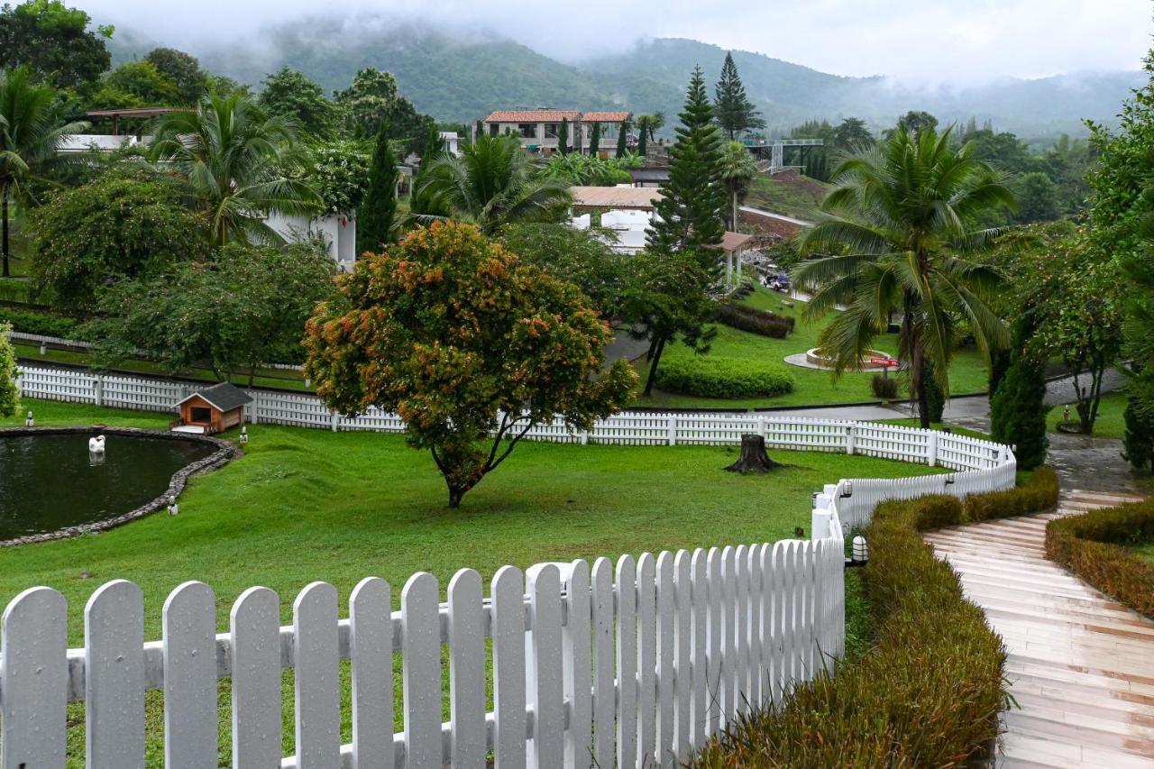 Swiss Valley Hip Resort Suan Phueng Extérieur photo
