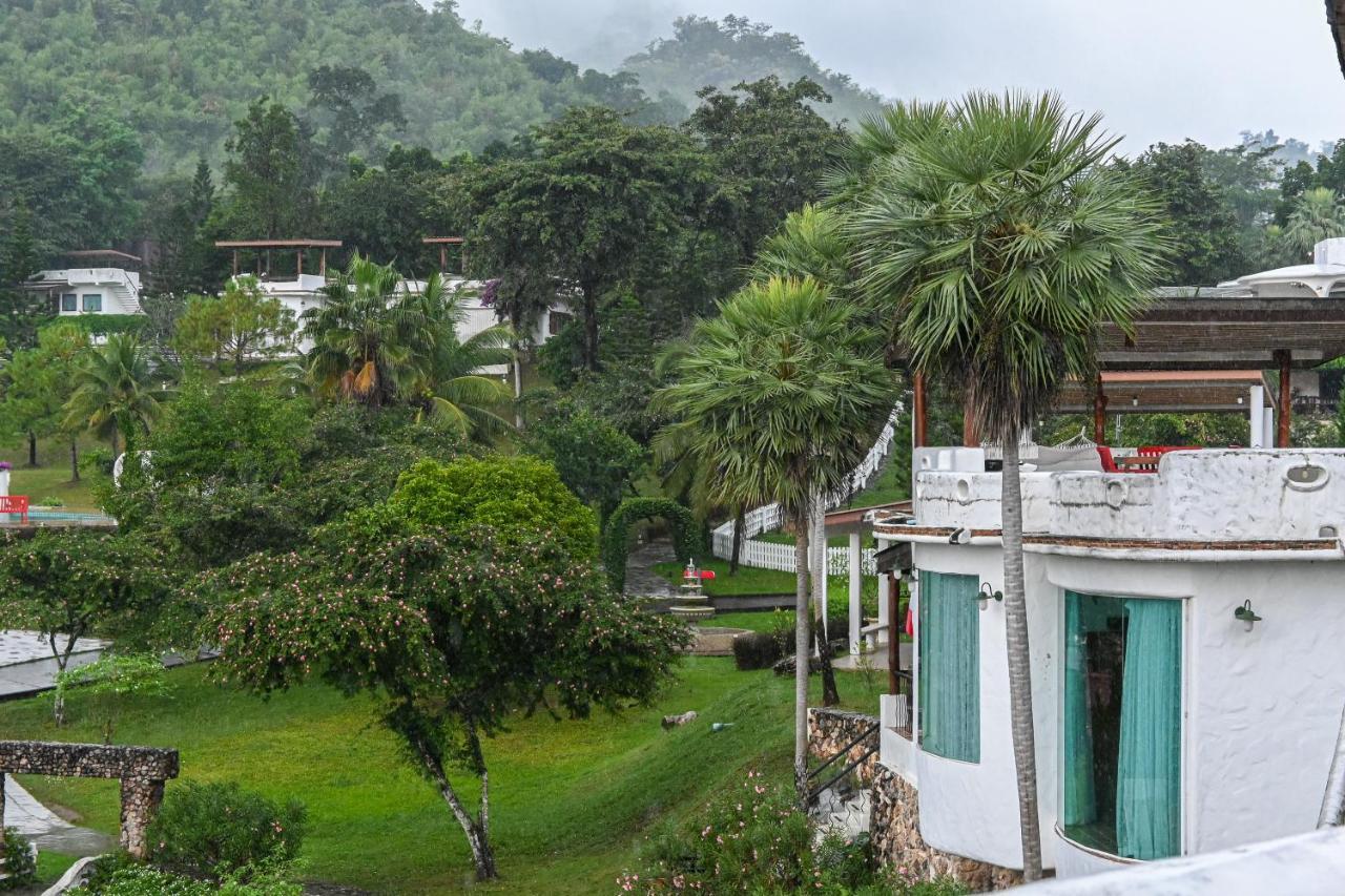 Swiss Valley Hip Resort Suan Phueng Extérieur photo