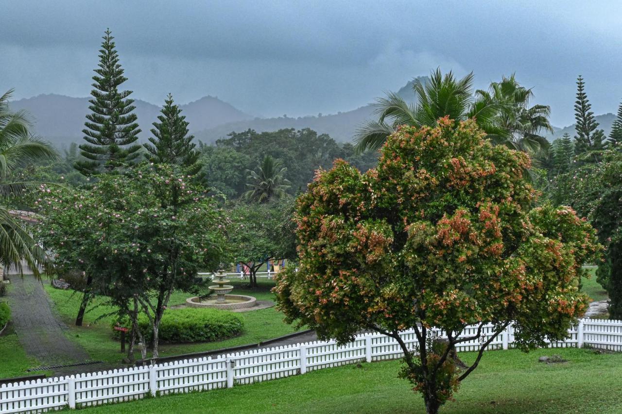 Swiss Valley Hip Resort Suan Phueng Extérieur photo