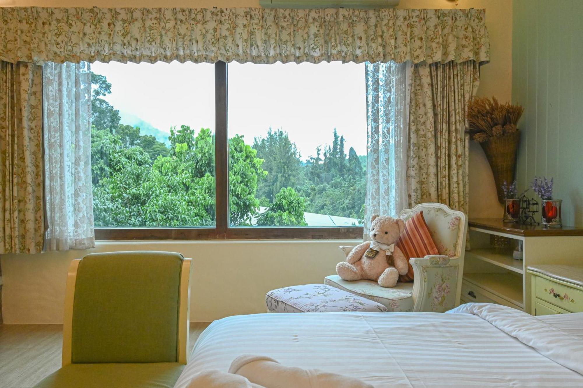 Swiss Valley Hip Resort Suan Phueng Chambre photo