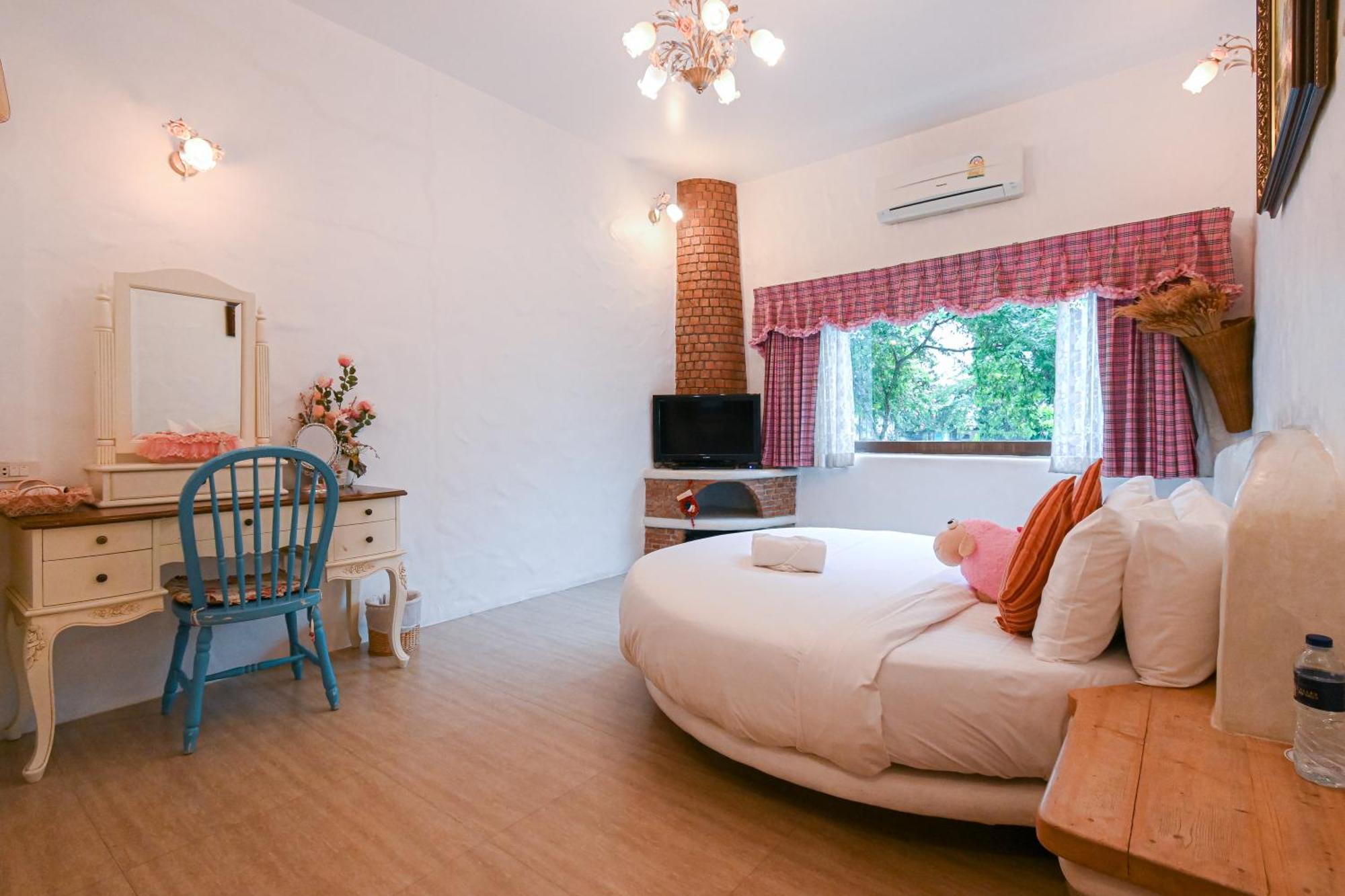Swiss Valley Hip Resort Suan Phueng Chambre photo