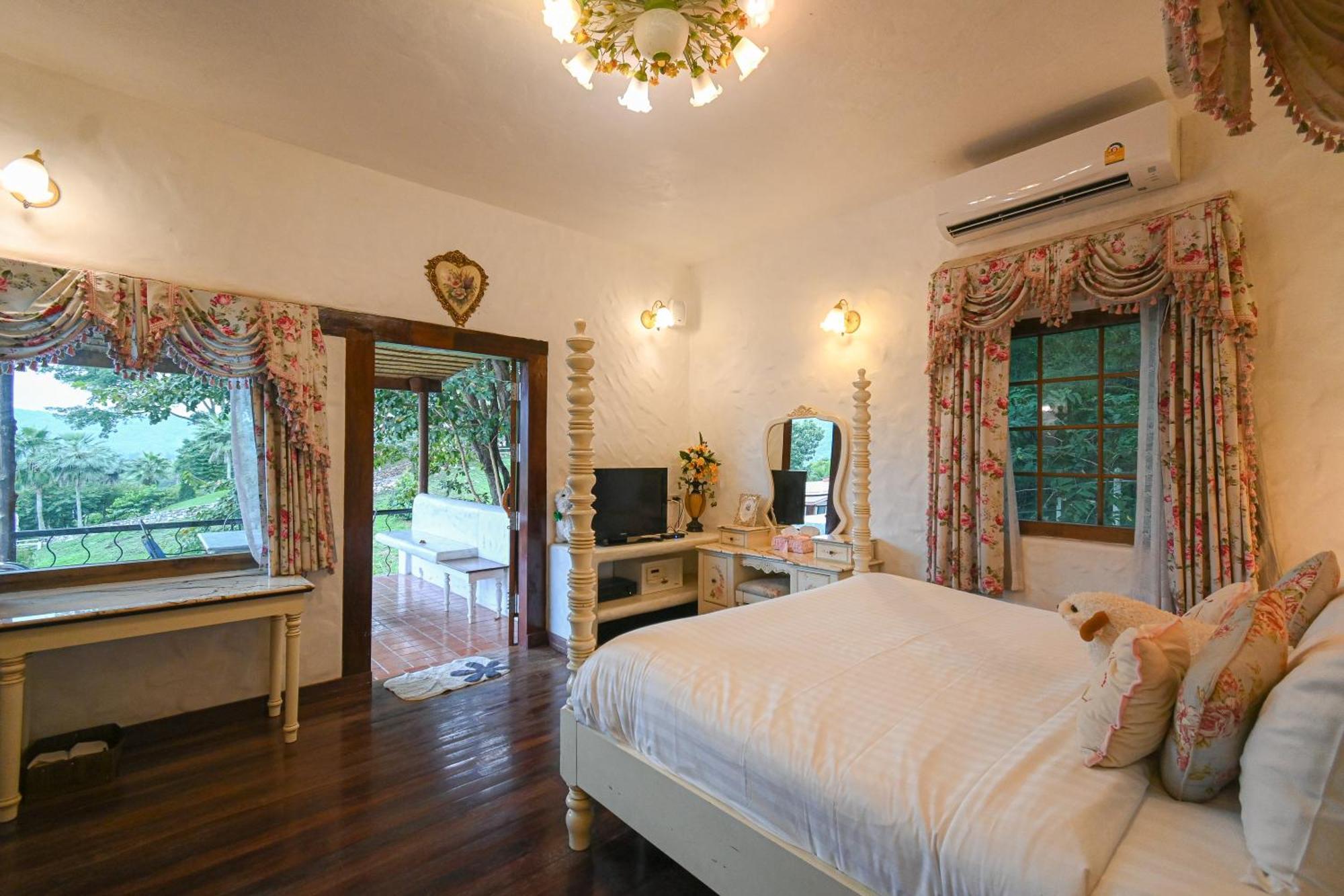 Swiss Valley Hip Resort Suan Phueng Chambre photo